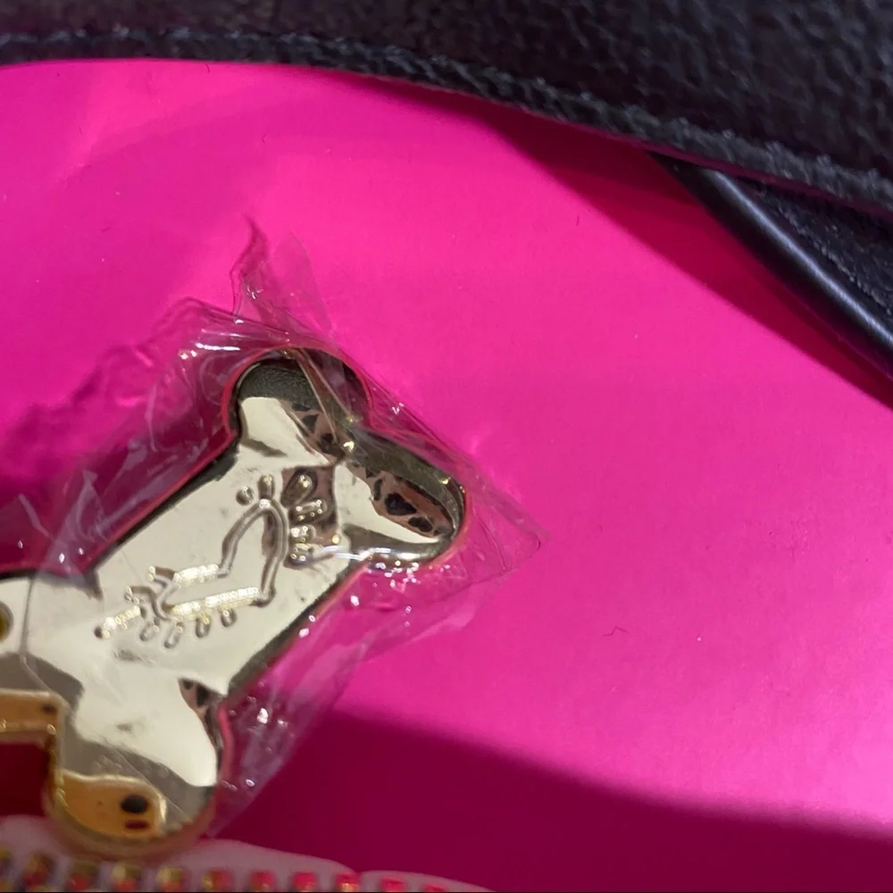 Betsey Johnson Pet Set Pale Pink Heart Crossbody Bag Waste Bag and Dog Collar